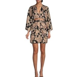 Gianni bini Raquel Kimono Deep V-Neck 3/4 Sleeve Ringed Cut-Out Dress
